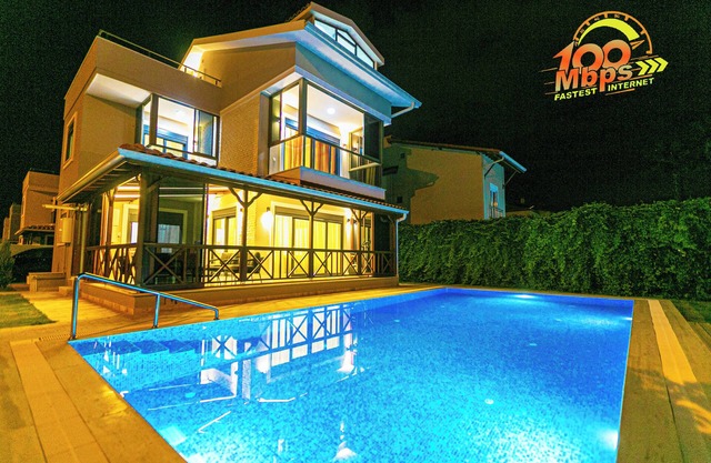Paradise Town Villa Estella