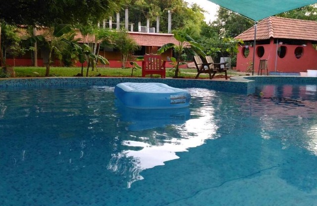 Paradise Vana Vilasa Homestay with Swimming pool