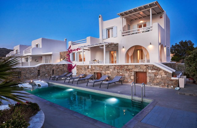 Paradisia Villas