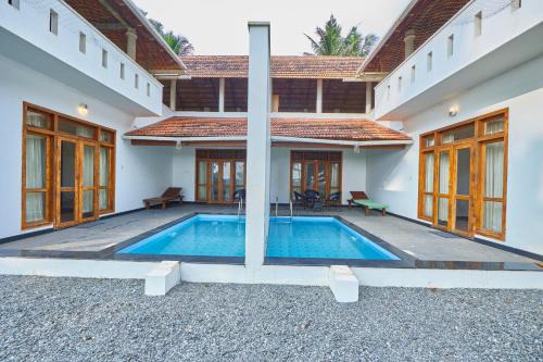 Paraikal Beach Resort