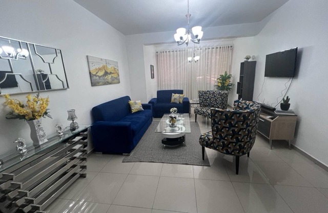 Paramount 3-Bedroom Apartment with Parking