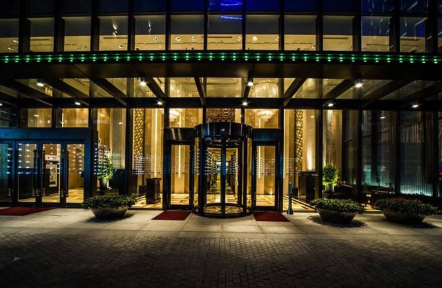 Paramount Gallery Hotel