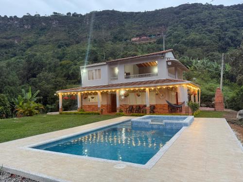 Parcela villa David mesa de los santos