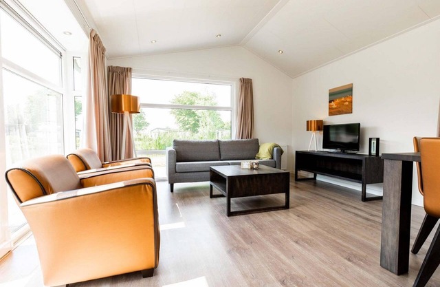 ✓ Parel at Recreatiepark 't Gelloo ✓ Holiday home for 5 persons ✓ Located in Ede (Gelderland) ✓ Holiday park on the Veluwe ✓ Book directly through the park