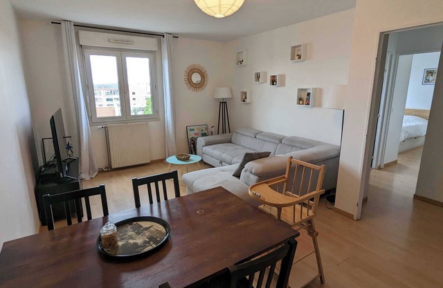 Puerta de Paris Acogedor 2P 50m² completamente equipado en un pueblo parisino