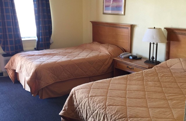 Park Hill Inn and Suites