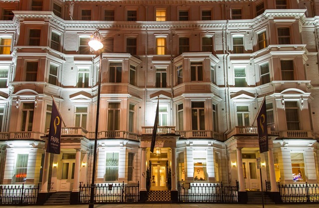 Park International Hotel