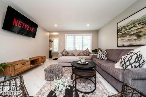 Park Life Escape-King Beds-Sleeps 10-Pet Friendly