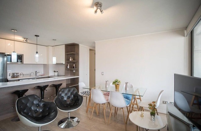 Parque y Shopping: Elegante 2D 6pers Las Condes
