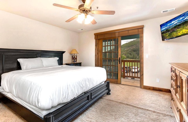 Park Side 4 Bedrooms PPS-1418 by KBM