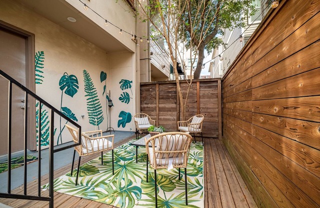 parkhaus htx | by museum district | 2br2.5ba