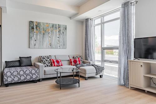 Parking, 4BR Town, Costco, Durham College, Oshawa