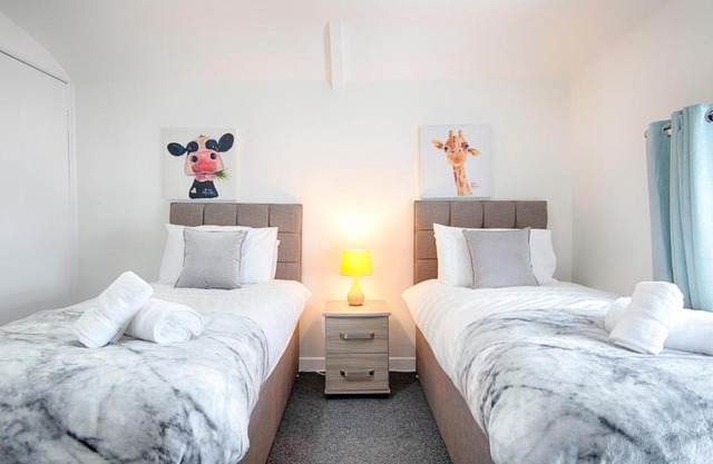 Parking, Smart Tv's in all Rooms, Central Location