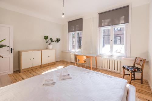 Parkview Apartment II