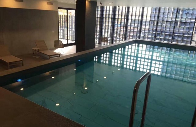 Parkview city fringe Apt/Pool/QVM/Free city circle tram