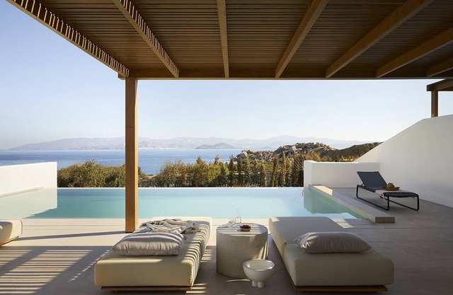 Parocks Luxury Hotel & Spa