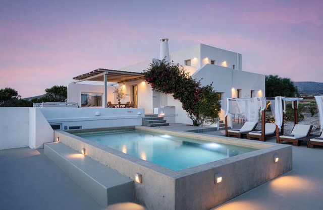PAROS HOUSE VILLA - A Private Villa With a Pool and an Amazing Sea & Sunset View