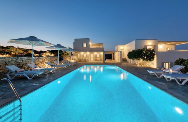 Paros Villa Dioni, pool luxury villa in Santa Maria