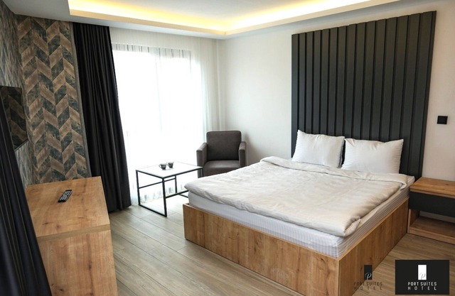 Pars Suites Hotel