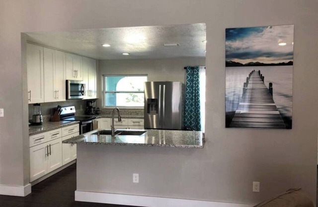 Parsley · New! Luxury, Near Disney & Universal. Sleep 9