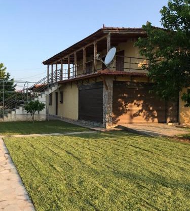 Part of a Villa near the beach with private entrance