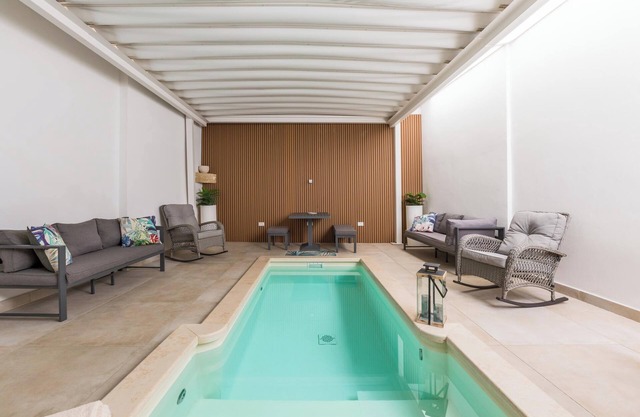 4153 Pasitea Luxury Suite by BarbarHouse