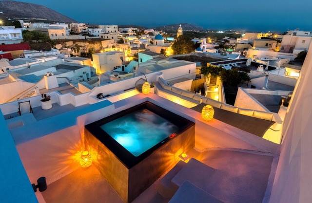 Pasithea Luxury Suites