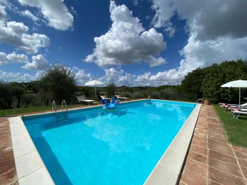 Pasqui Villas Tribbio villa con piscina vista WiFi vicino al paese