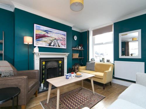 Pass the Keys 2 Bedroom Quarryman Cottage at the base of Snowdon