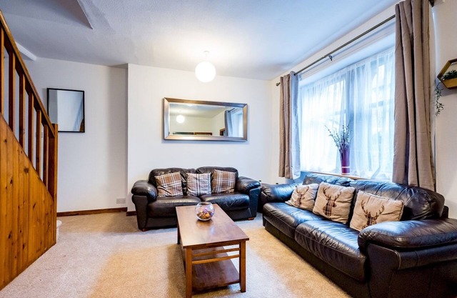 Pass the Keys | 3 Bedroom Cottage in Cupar