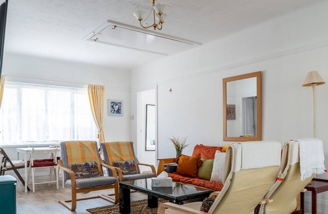 Pass the Keys | 3 bedroom bungalow perfectly located parking
