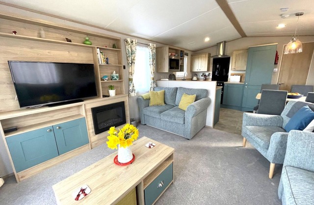 Pass the Keys | Beautiful 2BR In Kippford With Incredible Views