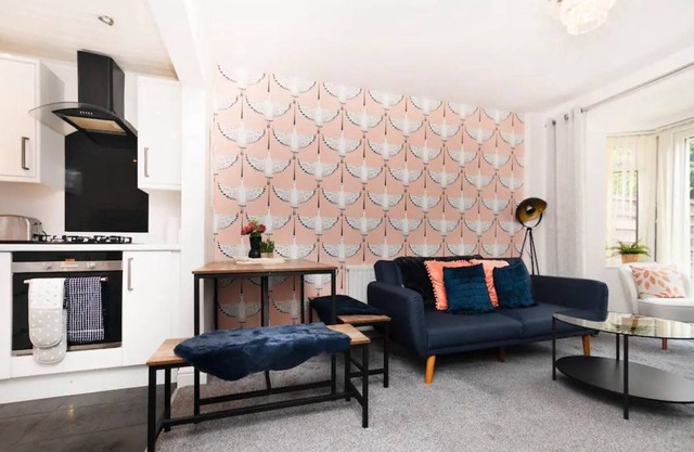 Pass the Keys | Beautifully refurbished house close to Airport