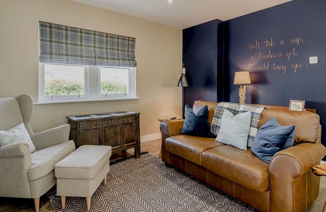 Pass the Keys | Beautiful Cottage in Historical Robert Burns Farm