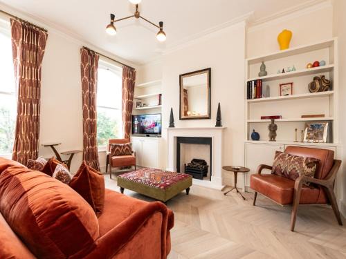 Pass the Keys Charming 3-Bedroom Flat in Iconic Notting Hill
