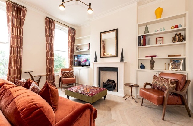 Pass the Keys | Elegant 3-Bedroom Flat in Notting Hill – 5 Mins to Tube Station