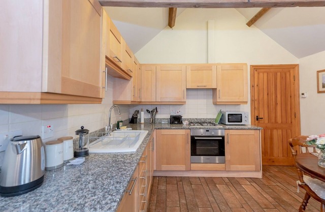Pass the Keys | Cosy and romantic barn with countryside views