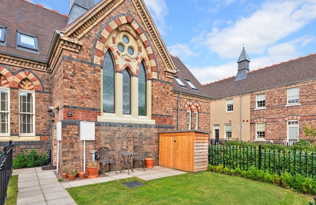 Pass the Keys | Cosy one bedroom converted chapel