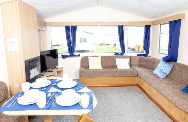 Pass the Keys | Harts Holiday Park Caravan for 8