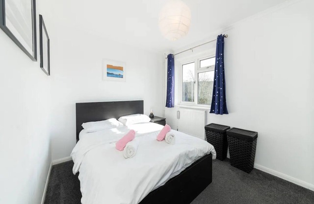 Pass the Keys | Heart of Emmer Green with Stylish Interiors
