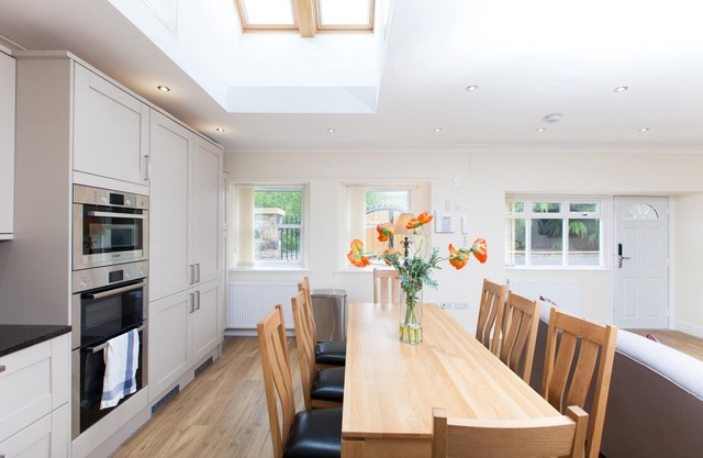 Pass the Keys | Historic Stone Built 4 bedroom Cottage with private car park