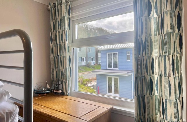Pass the Keys | Seaside Escape Freshwater East