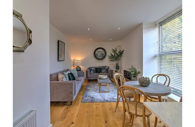 Pass the Keys | Stunning 2BR apt in the heart of Chorlton