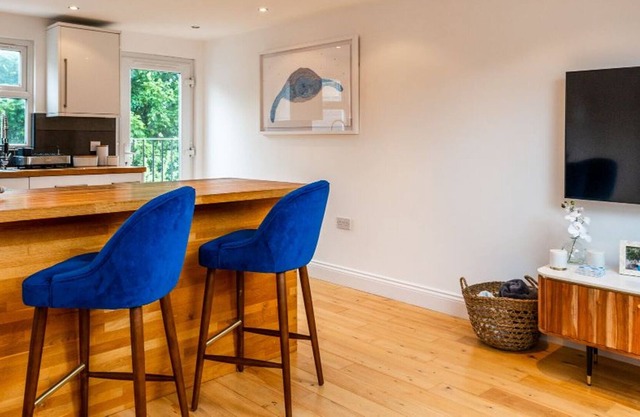 Pass the Keys | Tulse Hill Modern Hidden Gem