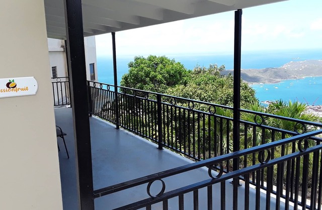 PASSION FRUIT Apartment for work or getaway