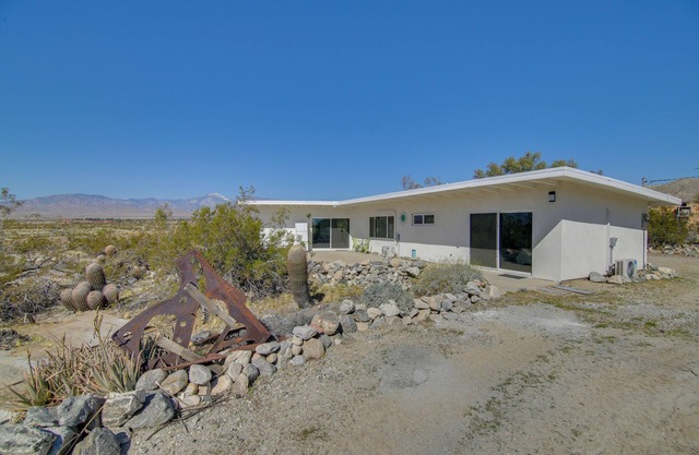 ¡NUEVO! Desert Home ~ 5 millas a muchas aguas termales naturales