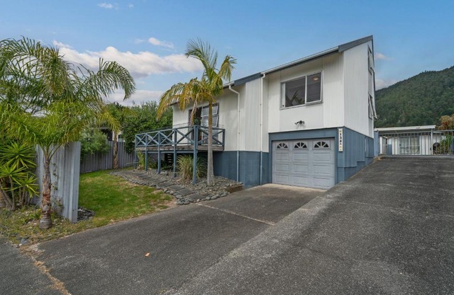 Pauanui Beach Therapy - Pauanui Holiday Home