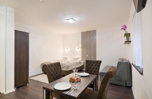 Paulay Downtown Apartments