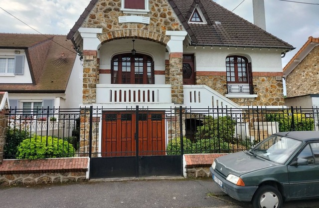 Pavillon de Charme Dans le 77 à 15 Minutes à Pied du Bassin Olympique
