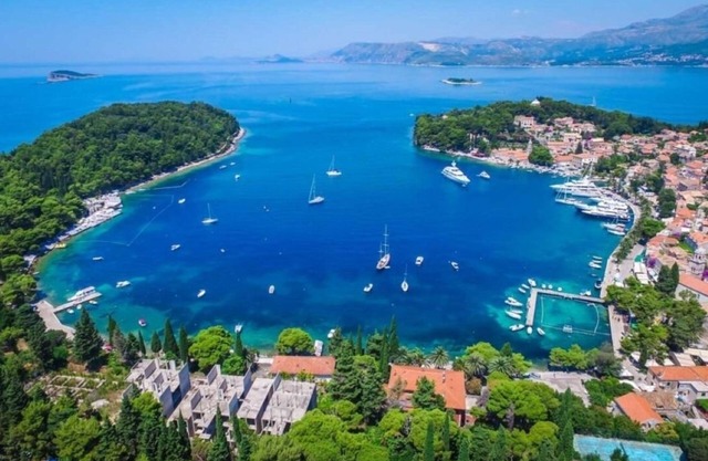 Pavo - Comfortable With Parking Space - A6